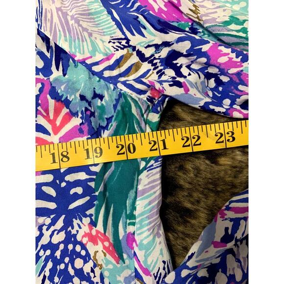 Lily Pulitzer Willa Top Medium Peek a Boo Neck Long Sleeve Beach Resort Coastal - Picture 4 of 10